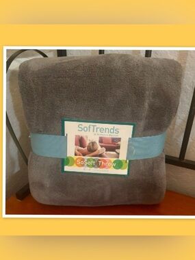 SofTrends by Berkshire Blanket SoSoft Throw Blanket ~ New
